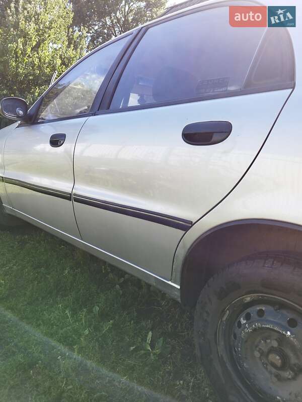 Седан Daewoo Sens 2004 в Гадячі