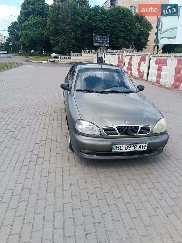 Седан Daewoo Sens 2004 в Ровно
