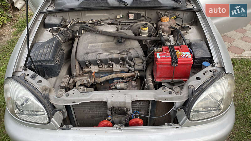 Седан Daewoo Sens 2004 в Волочиске