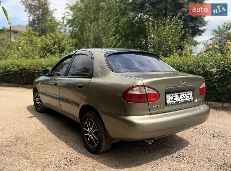 Седан Daewoo Sens 2004 в Новоселице