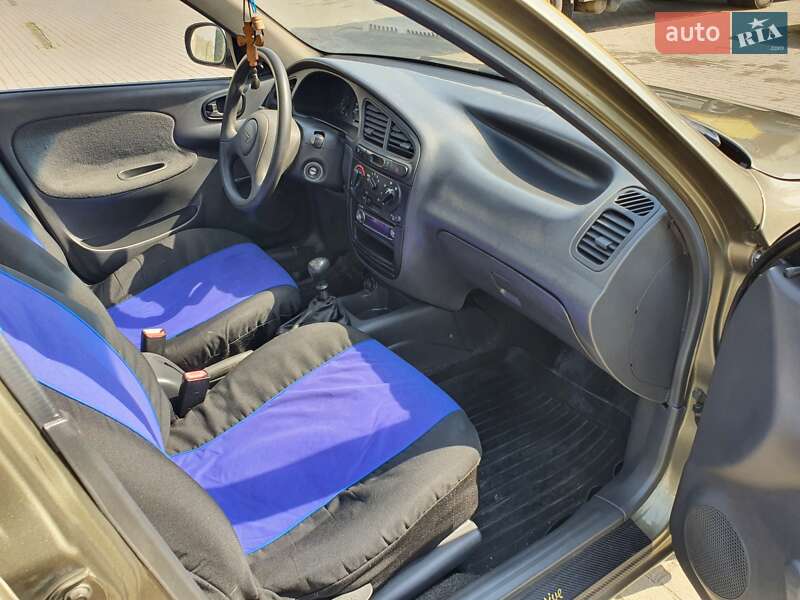 Седан Daewoo Sens 2005 в Мукачевому