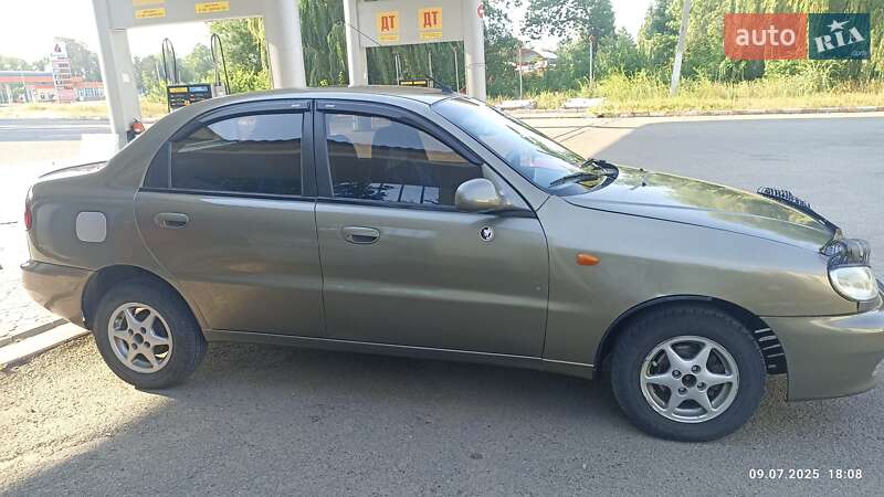 Седан Daewoo Sens 2006 в Первомайську