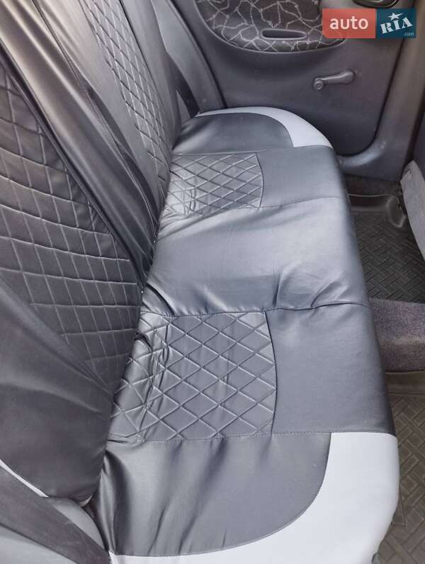 Седан Daewoo Sens 2003 в Балаклії