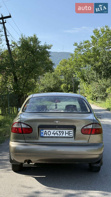 Седан Daewoo Sens 2005 в Хусте