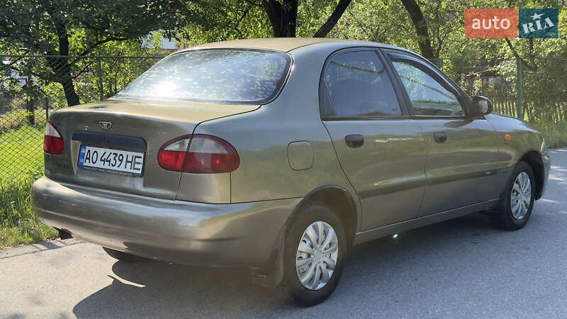 Седан Daewoo Sens 2005 в Хусте