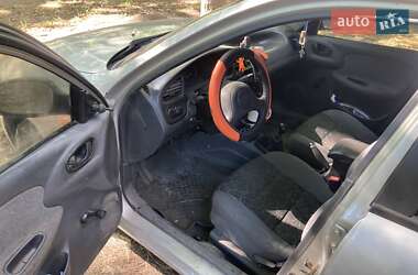 Седан Daewoo Sens 2004 в Вольногорске