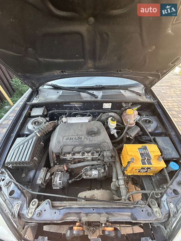 Седан Daewoo Sens 2003 в Днепре