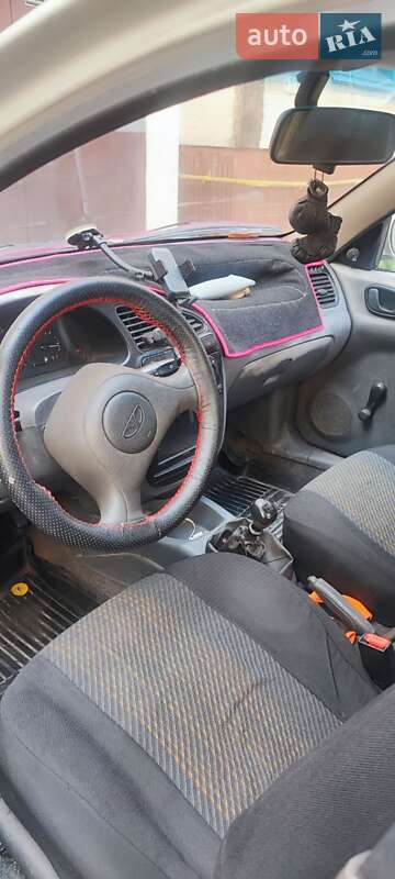 Седан Daewoo Sens 2004 в Киеве