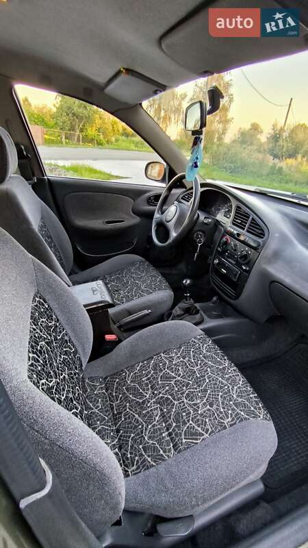 Седан Daewoo Sens 2005 в Барышевке