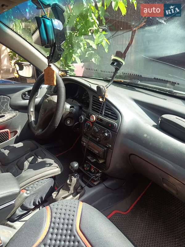Седан Daewoo Sens 2002 в Дергачах