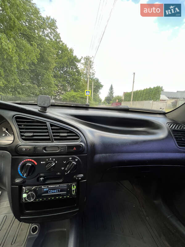 Седан Daewoo Sens 2005 в Косові