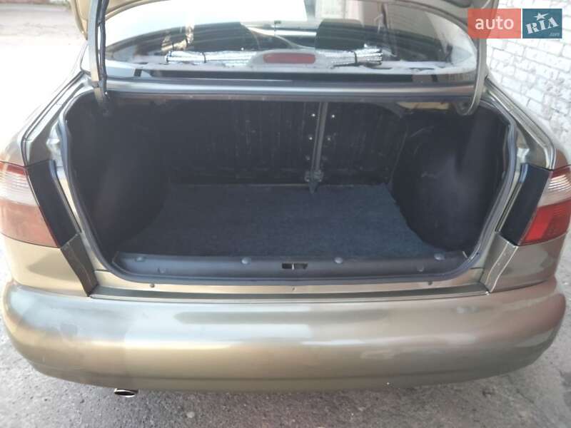 Седан Daewoo Sens 2003 в Львове