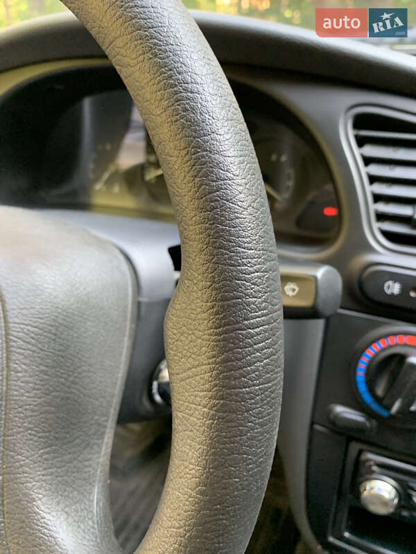 Седан Daewoo Sens 2006 в Киеве
