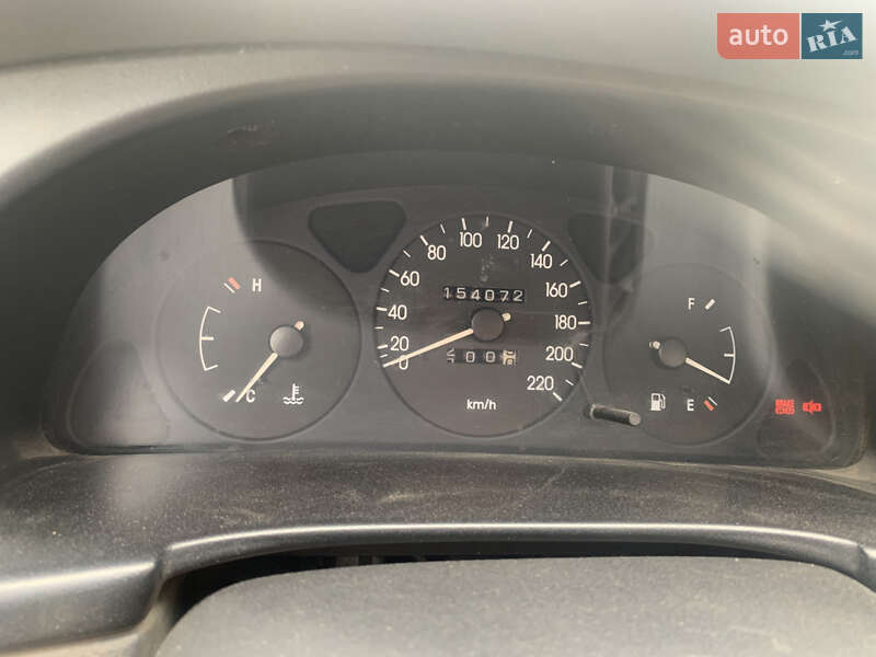 Седан Daewoo Sens 2004 в Черкасах