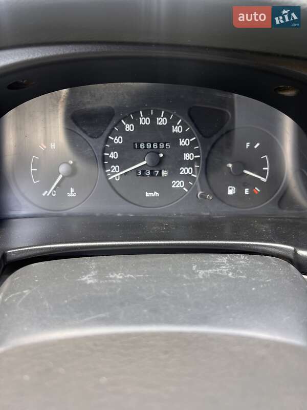 Седан Daewoo Sens 2004 в Олександрівці