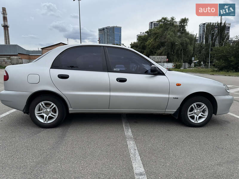 Седан Daewoo Sens 2004 в Киеве