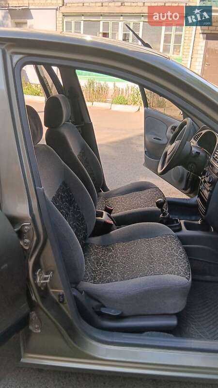 Седан Daewoo Sens 2005 в Вознесенске
