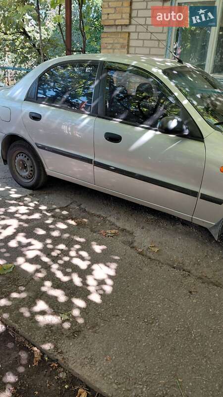 Седан Daewoo Sens 2004 в Запоріжжі