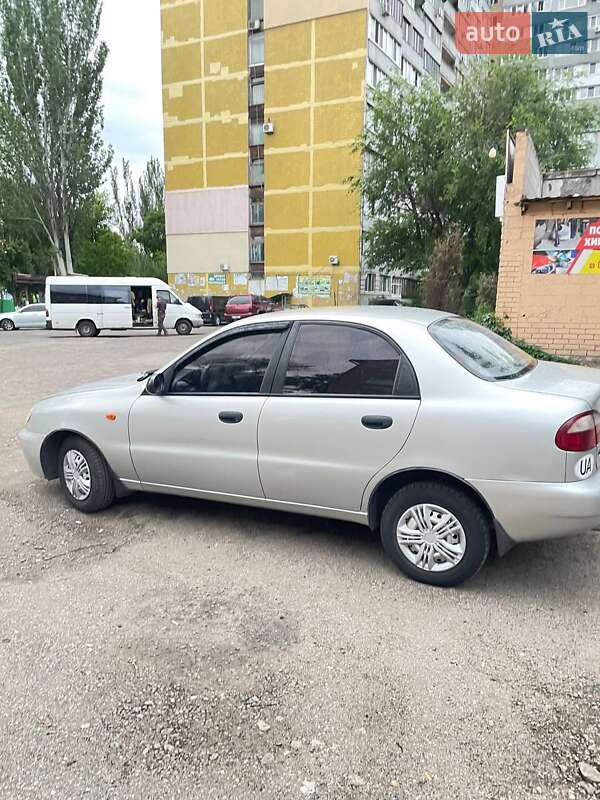 Седан Daewoo Sens 2003 в Дніпрі