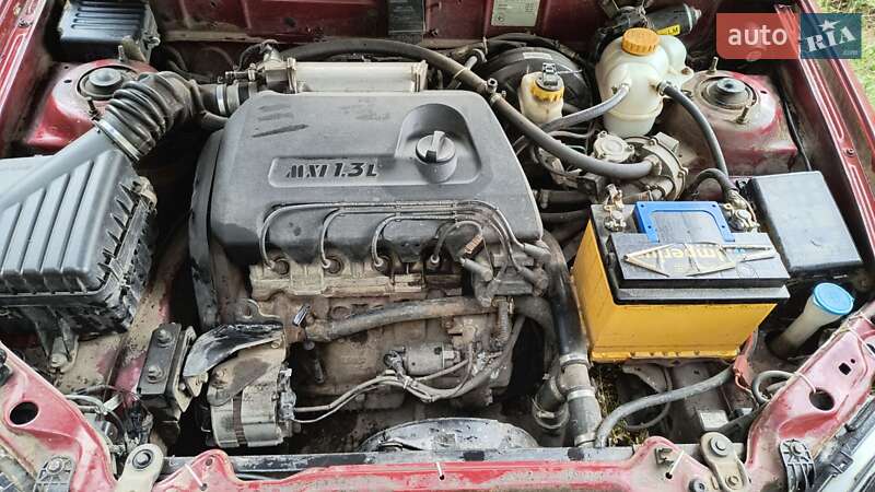 Седан Daewoo Sens 2006 в Ичне