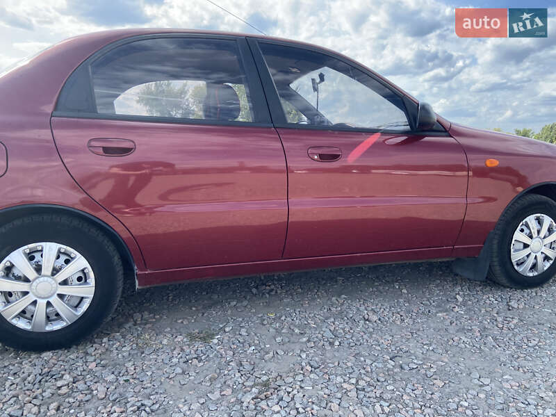 Седан Daewoo Sens 2005 в Днепре