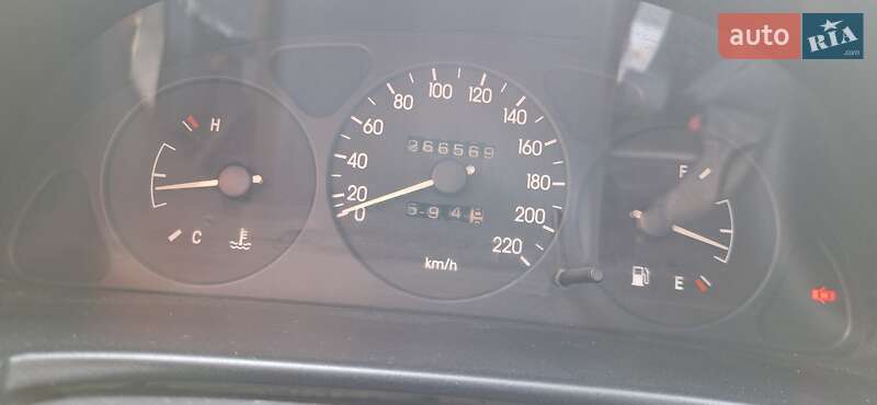 Седан Daewoo Sens 2003 в Киеве