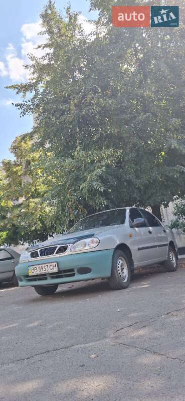 Седан Daewoo Sens 2003 в Киеве