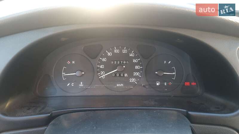 Седан Daewoo Sens 2004 в Киеве