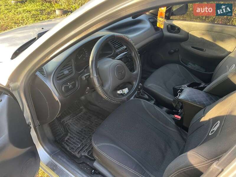 Седан Daewoo Sens 2005 в Охтирці