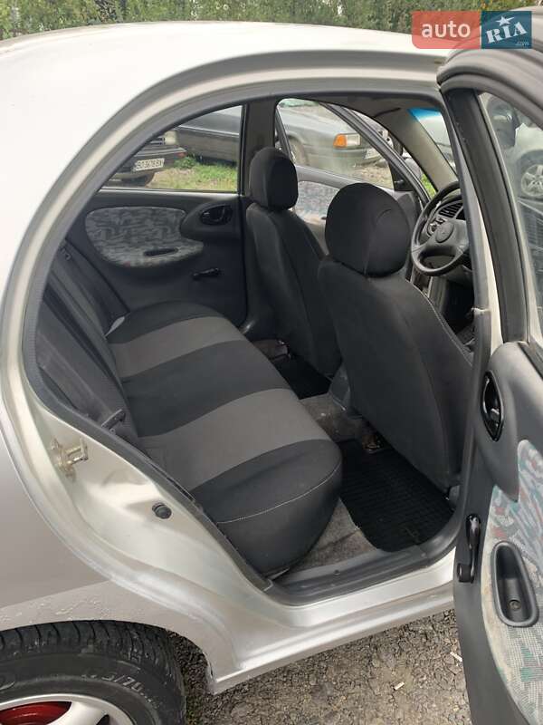 Седан Daewoo Sens 2005 в Кременце