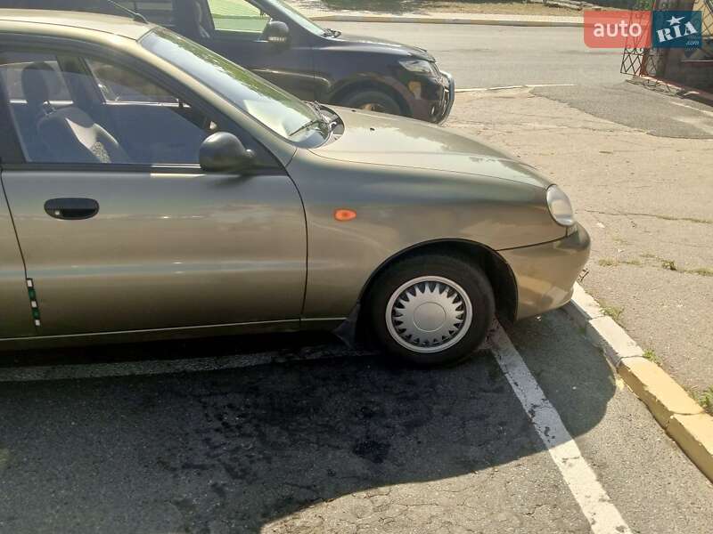 Седан Daewoo Sens 2006 в Малині