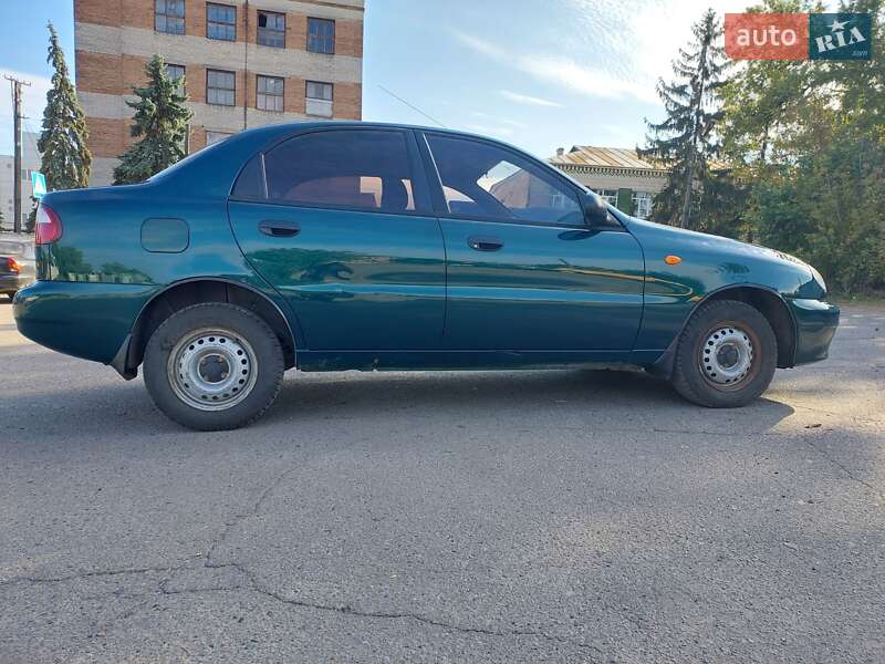 Седан Daewoo Sens 2005 в Карловке