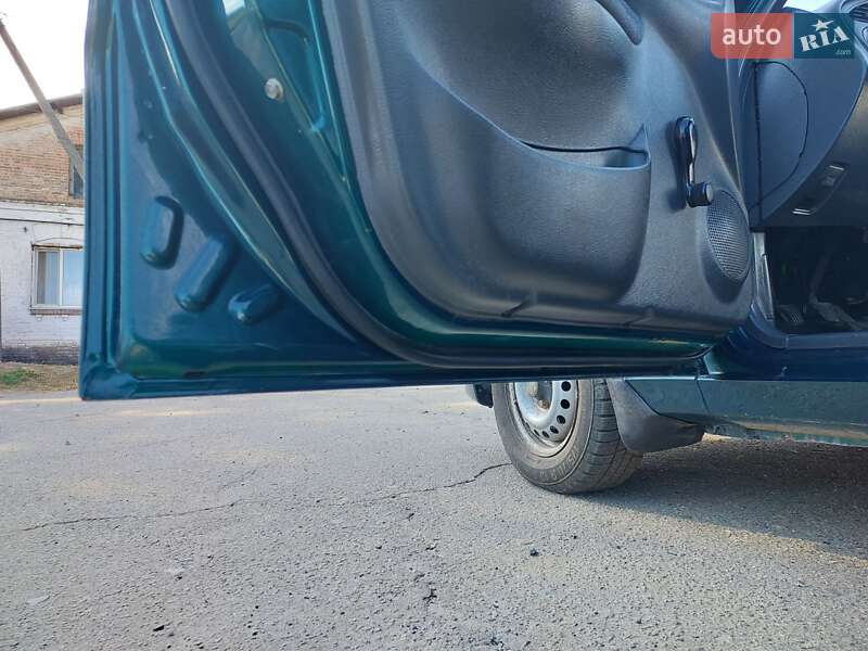 Седан Daewoo Sens 2005 в Карловке