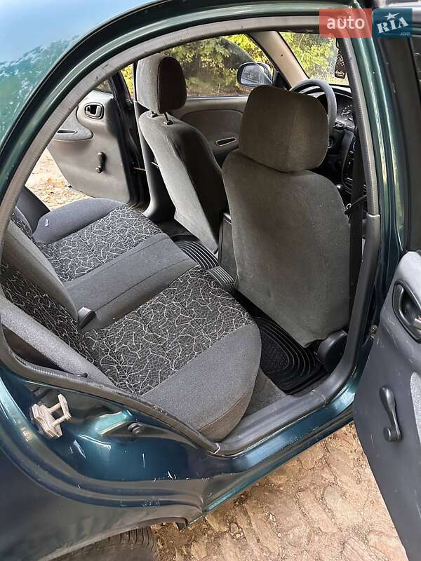 Седан Daewoo Sens 2004 в Люботине