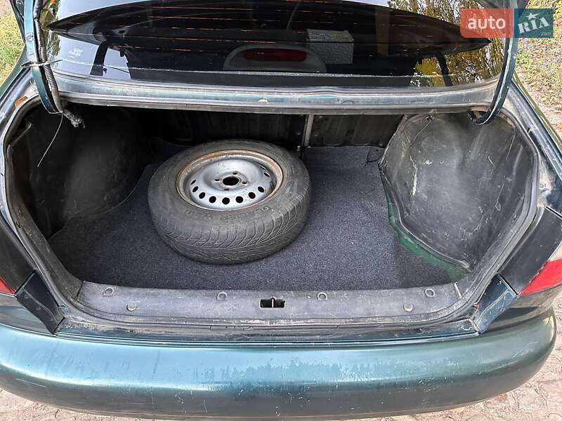 Седан Daewoo Sens 2004 в Люботине