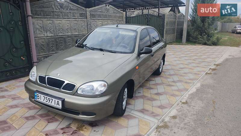 Седан Daewoo Sens 2005 в Хоролі