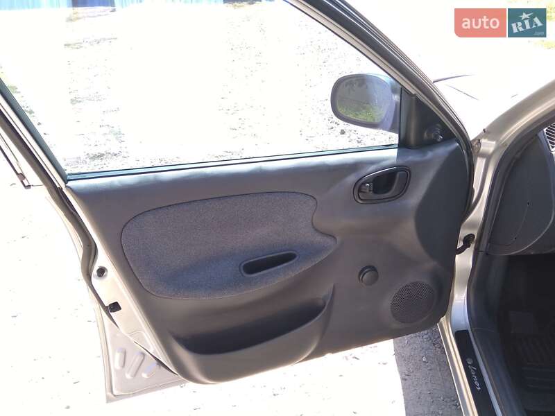 Седан Daewoo Sens 2004 в Запоріжжі