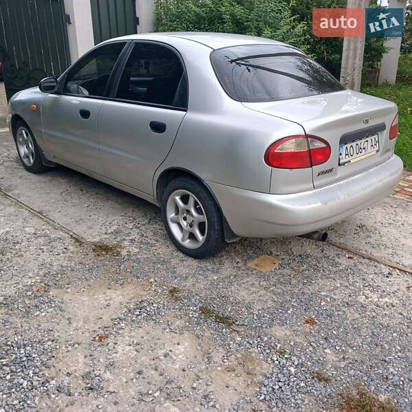 Седан Daewoo Sens 2004 в Мукачевому