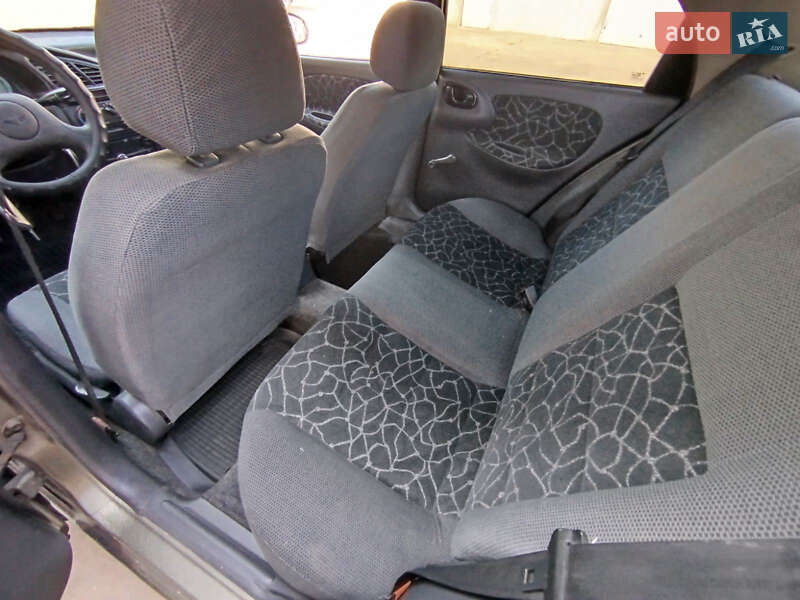 Седан Daewoo Sens 2003 в Харькове