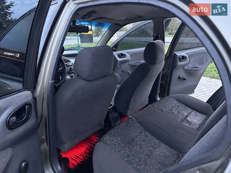 Седан Daewoo Sens 2005 в Сосновке