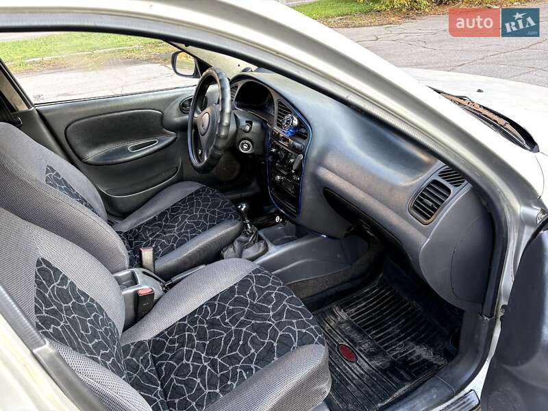 Седан Daewoo Sens 2004 в Кременчуці