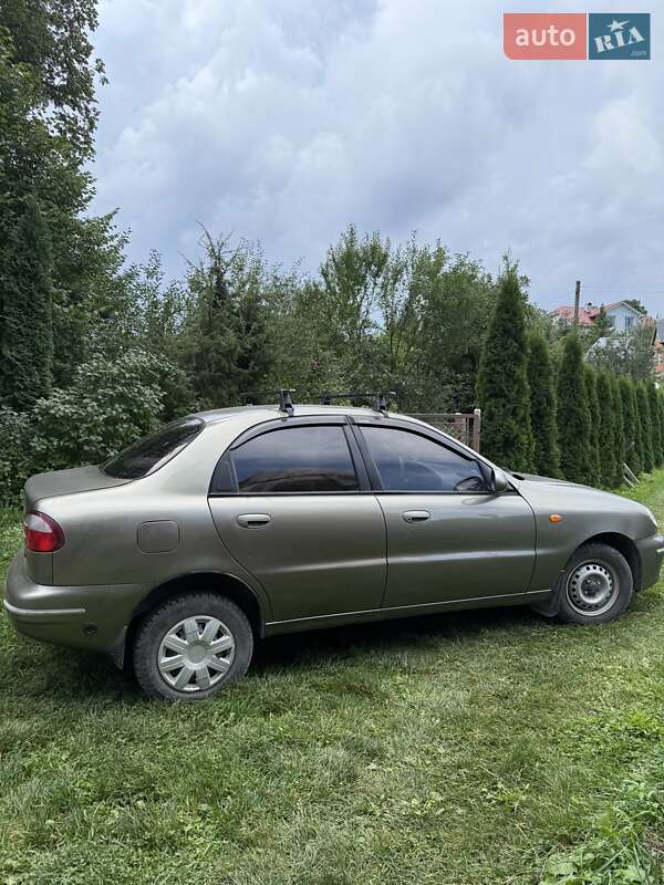 Седан Daewoo Sens 2005 в Львові