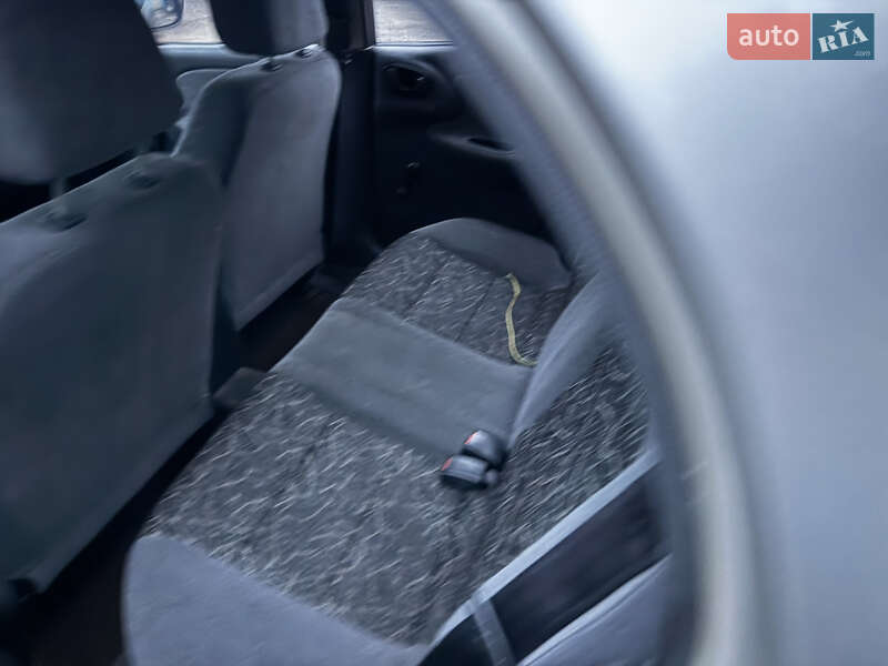 Седан Daewoo Sens 2004 в Киеве