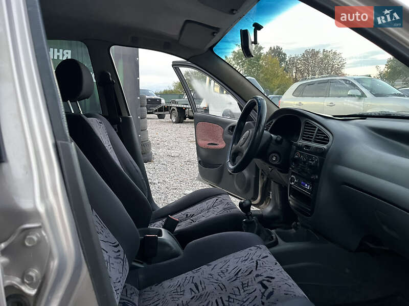 Седан Daewoo Sens 2004 в Харькове