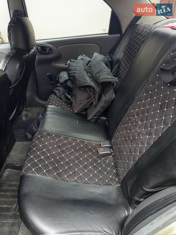 Седан Daewoo Sens 2005 в Днепре