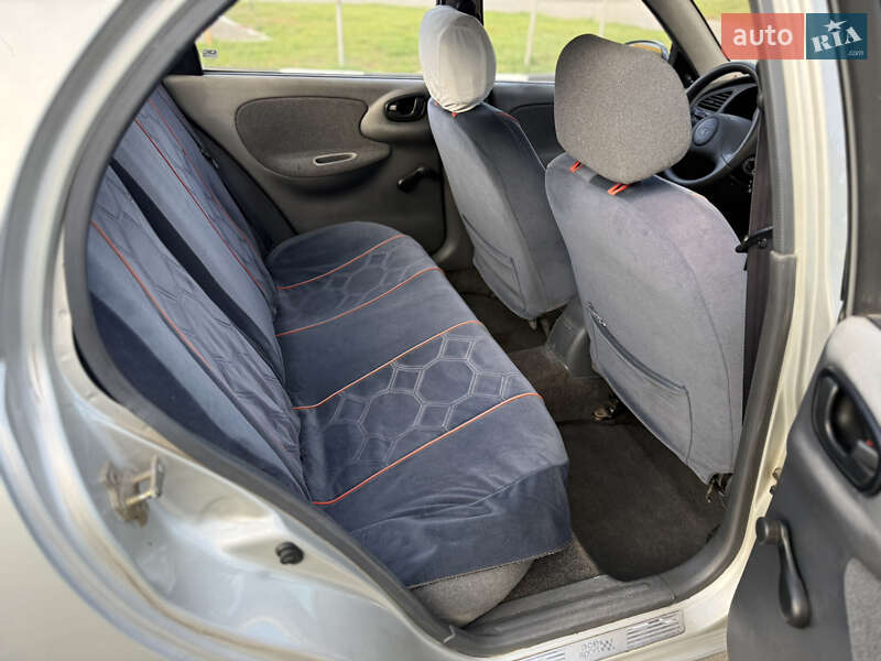 Седан Daewoo Sens 2005 в Звягеле