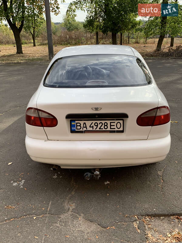 Седан Daewoo Sens 2005 в Новоукраинке