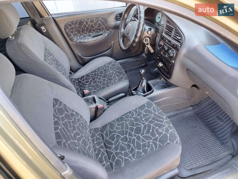 Седан Daewoo Sens 2003 в Харкові
