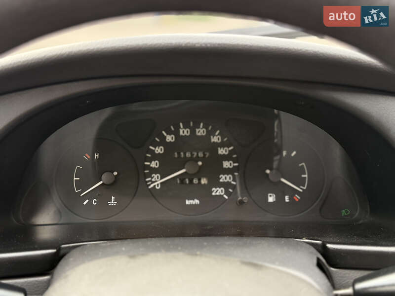Седан Daewoo Sens 2006 в Дніпрі