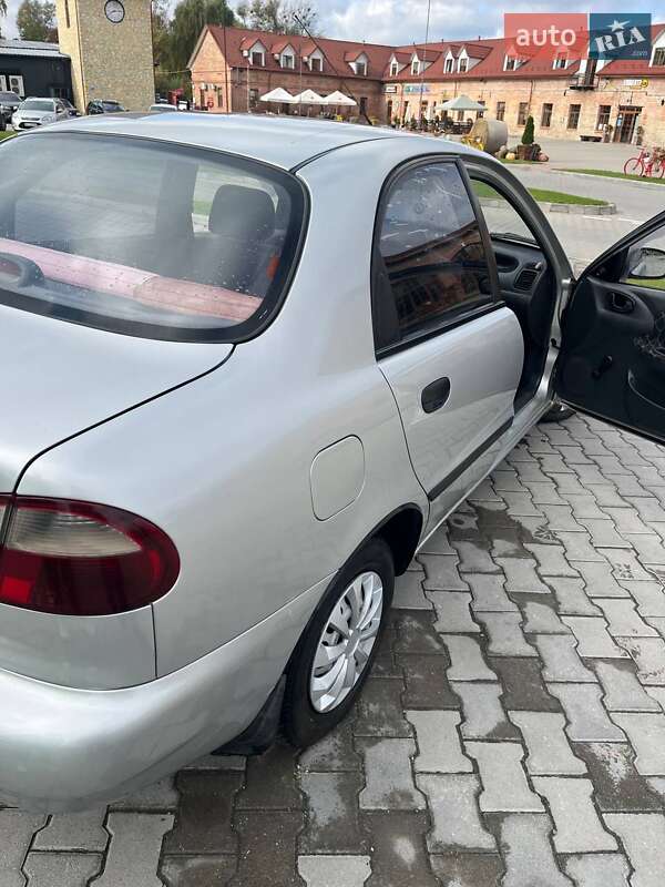 Седан Daewoo Sens 2004 в Бережанах